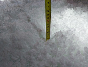 Zateplení stropu novostavby rodinného domu pomocí foukané izolace